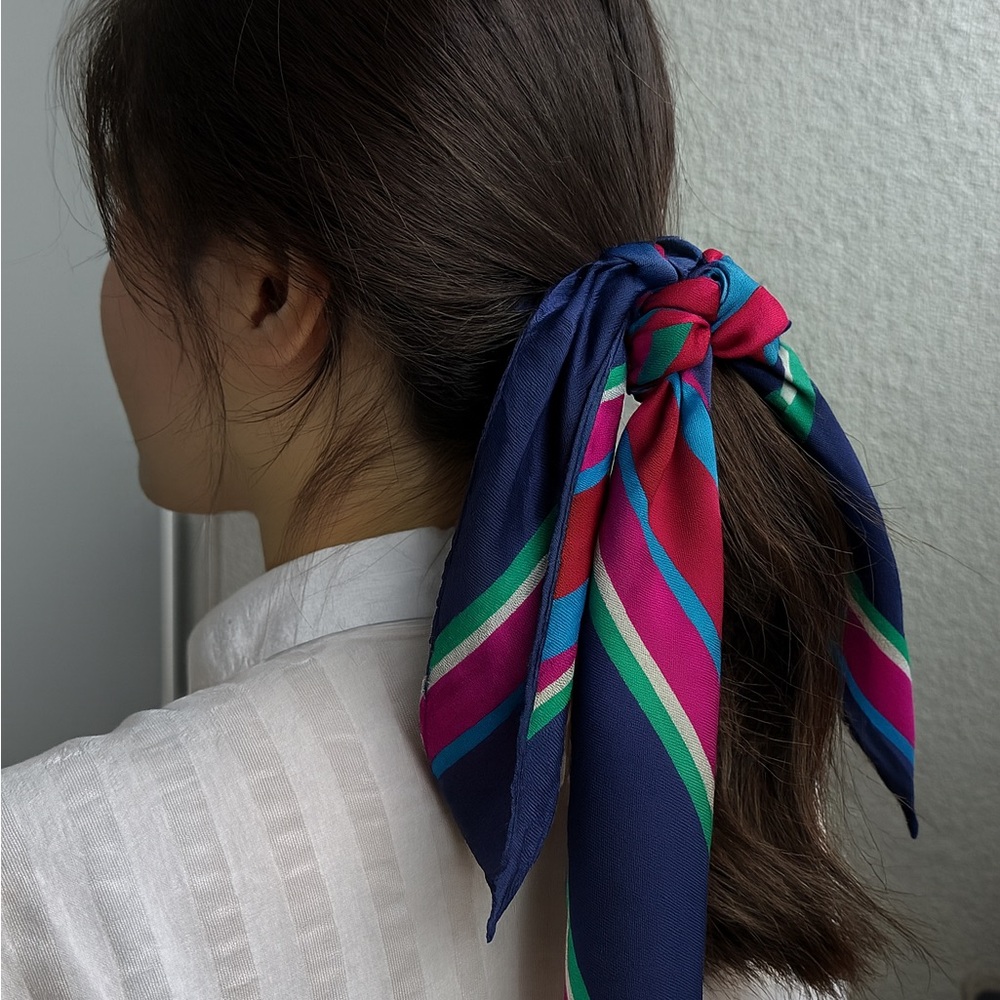 Liz Claiborne 100% Silk Scarf Made in Japan Multicolor Chic Colorful Summer